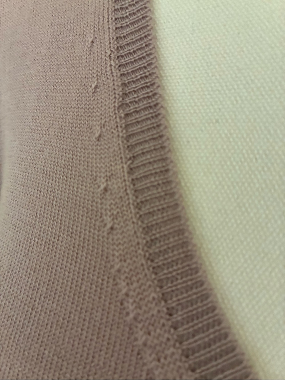 NWT Manrico Cashmere Classic Scoop Neck Long-Sleeve Sweater in Dusty Rose - Picture 5 of 6